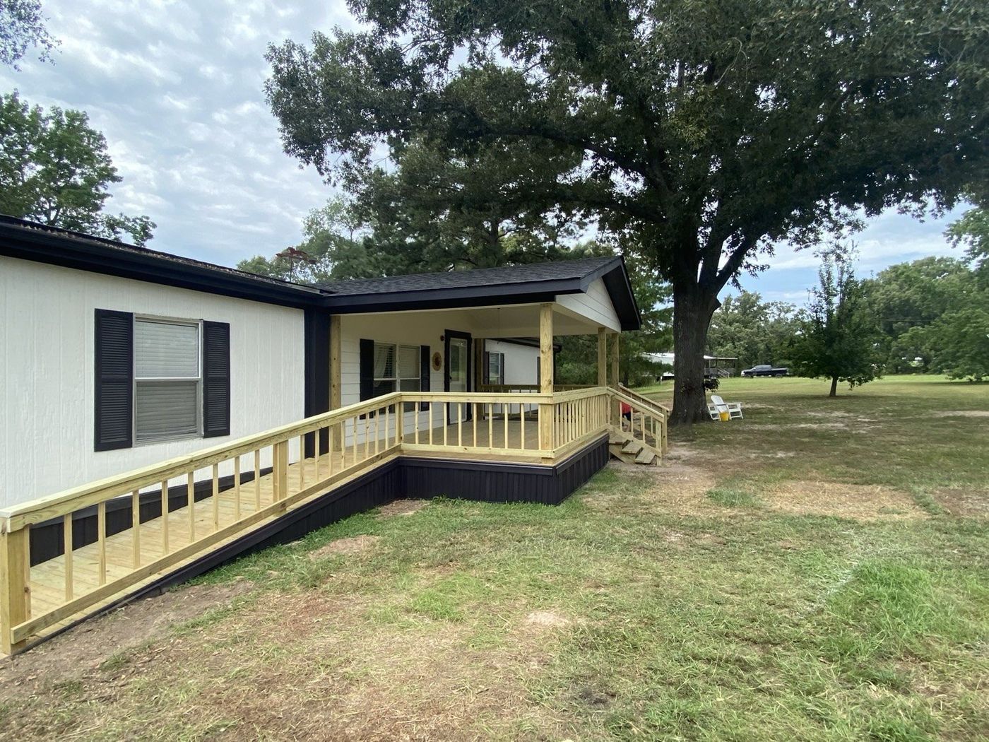 Accessible ramp and porch